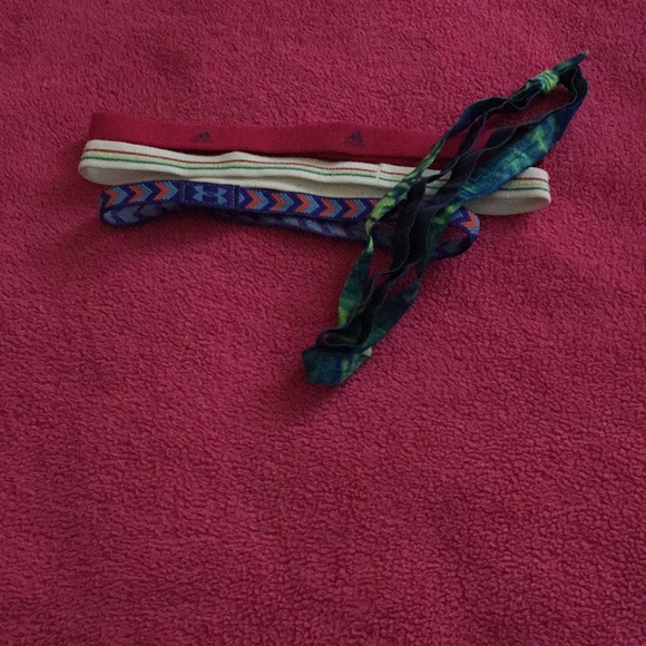 Lot of headbands (adidas, ivivva, Athleta, etc) - Picture 3 of 5